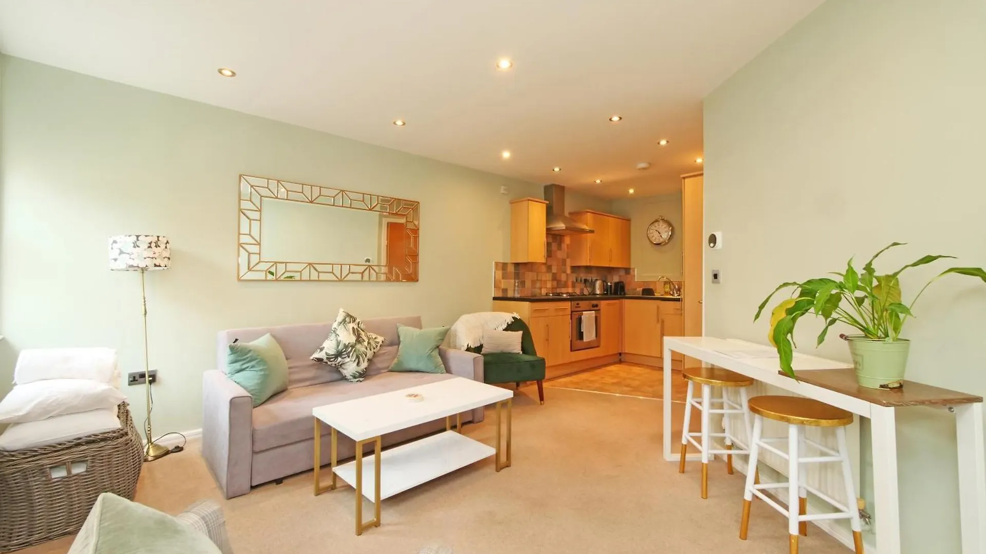 Large Flat - Very Central - Business Stays يورك