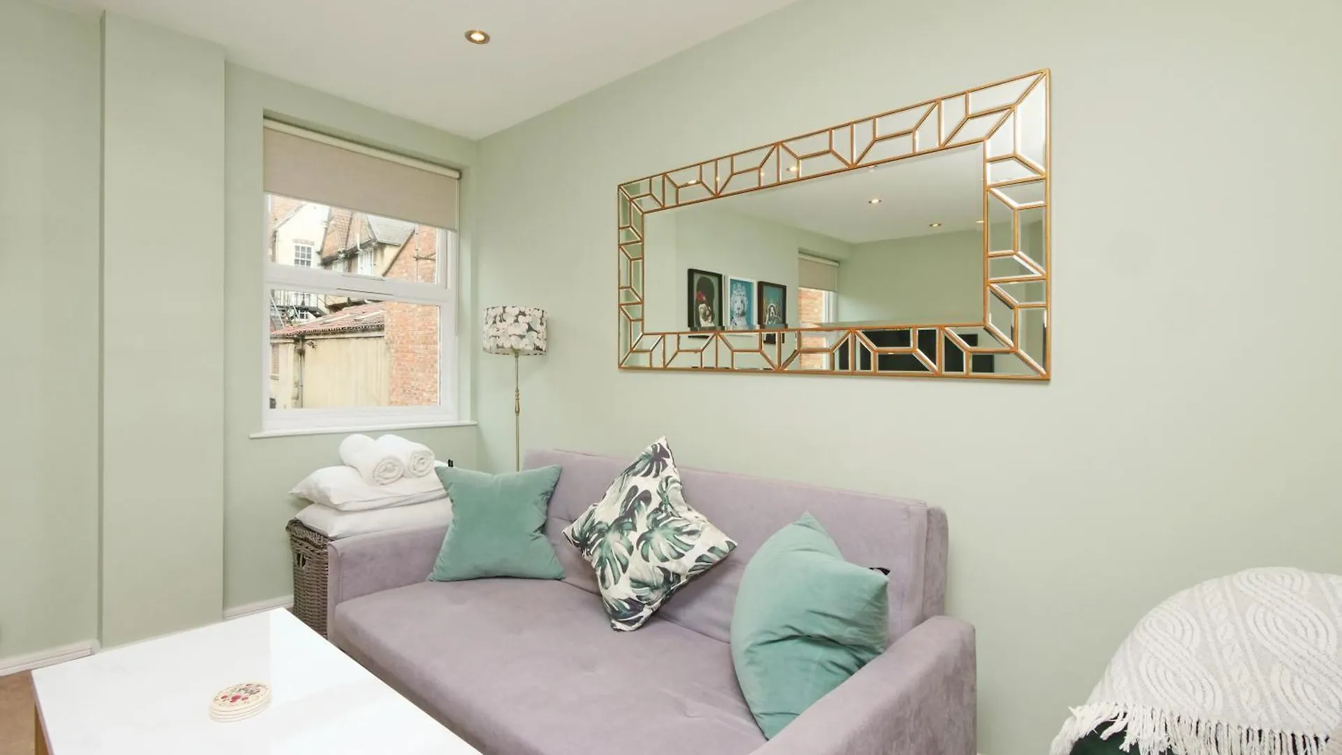 דירה יורק Large Flat - Very Central - Business Stays
